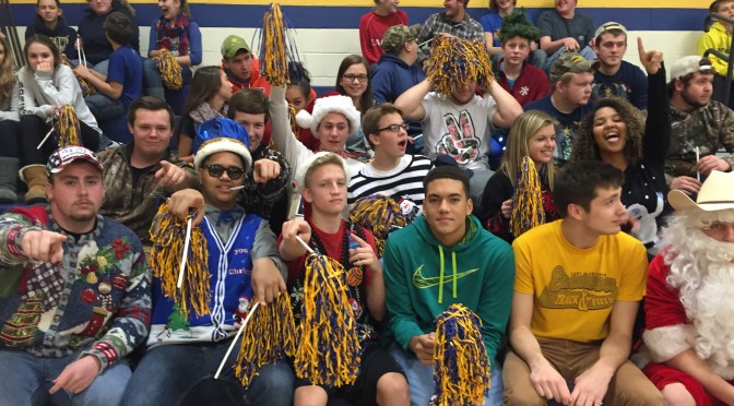 EHS students show their IKE pride and Christmas spirit
