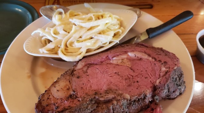 Plan the Perfect Dinner Date for Prom 