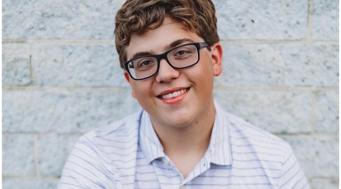 The Squire Swivels its Spotlight on Bowen Lindell